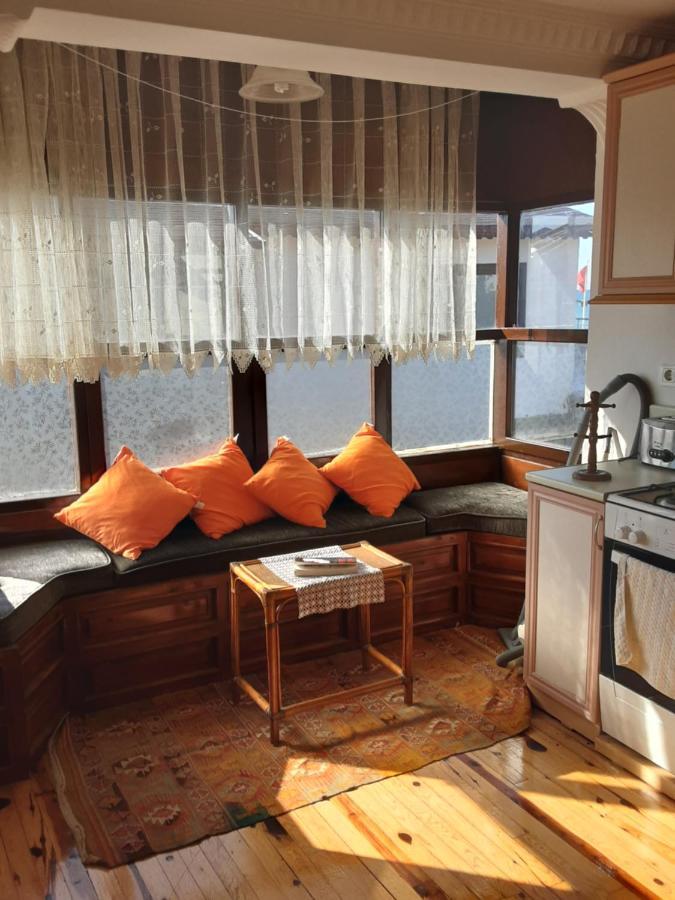 Beach House Apartment Side Esterno foto